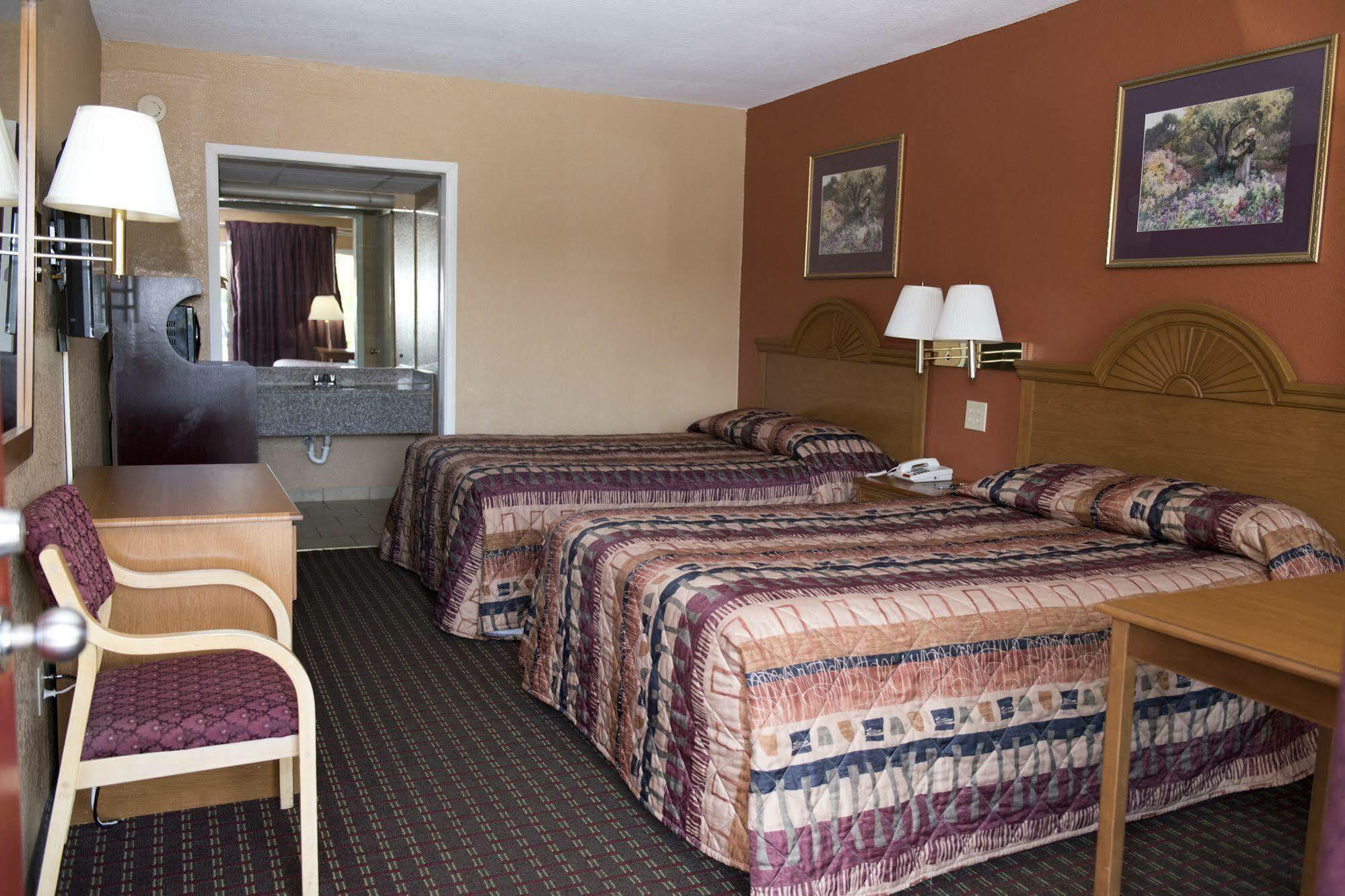 Lakeview Inn - Kingston Exteriör bild